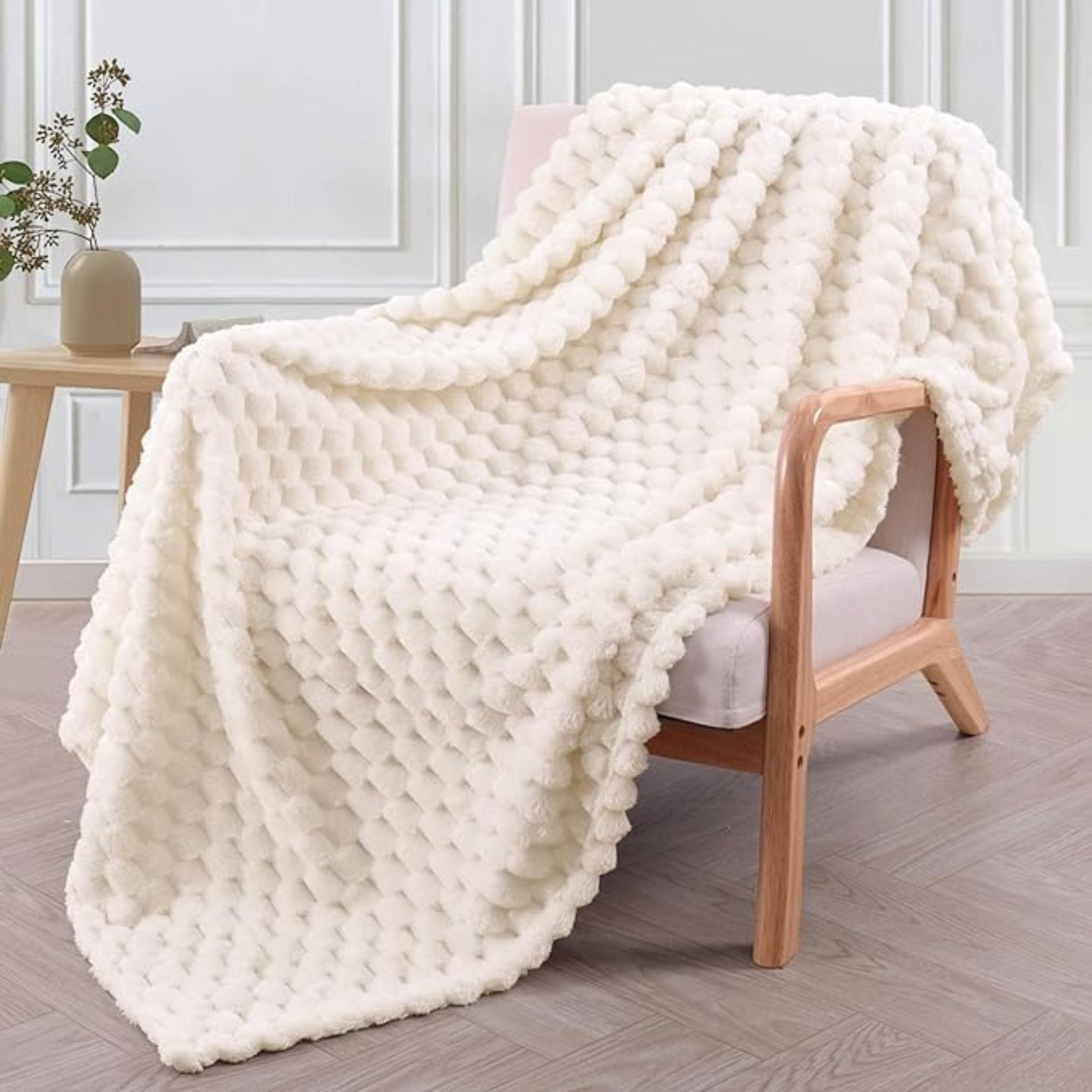 Checkered Plush Throw Blanket All Season Cover